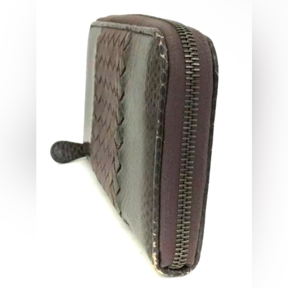 Bottega Veneta Intrecciato Lambskin Zip
Around Long Wallet EUC - Picture 2 of 8